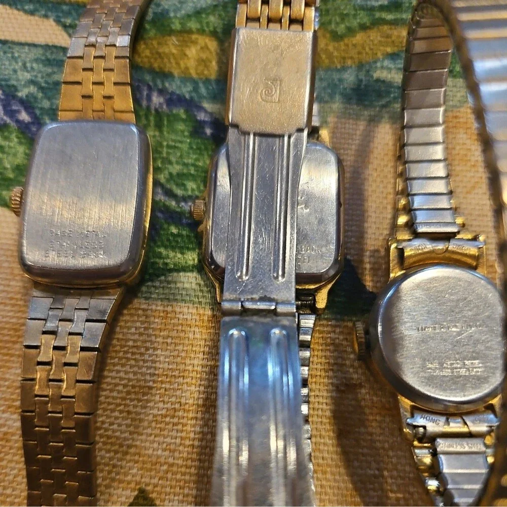 Lot of 3 Wristwatches Mixed Styles Gold Tone- Baylor, Timex, Pinor